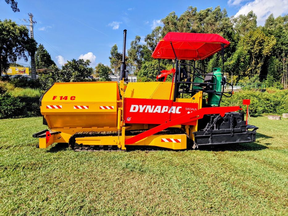 Pavimentadora de betuminoso