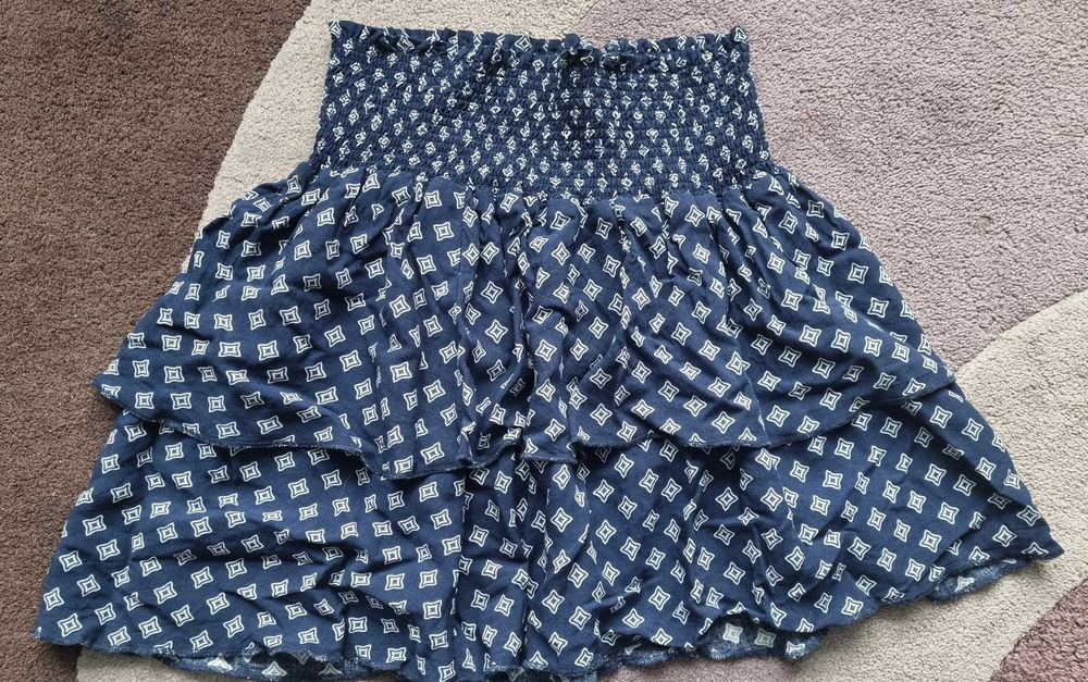 Krótka spódniczka granatowa we wzorki H&M Divided wiskoza rozm. M/38