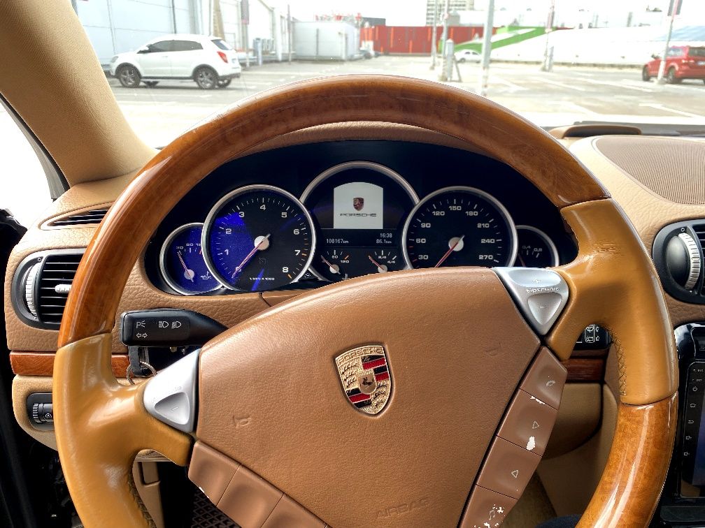 Porsche Cayenne 4.5 газ/бенз