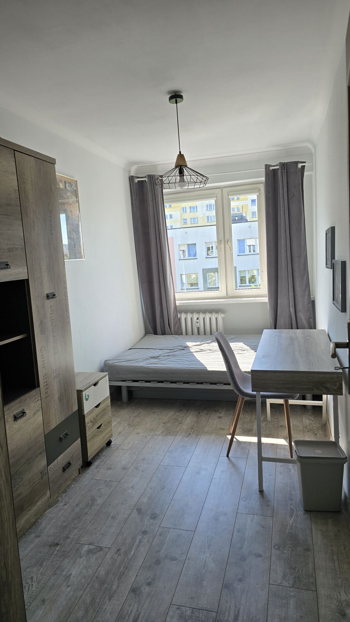Mieszkanie dla studentów 2 pokoje plus salon.