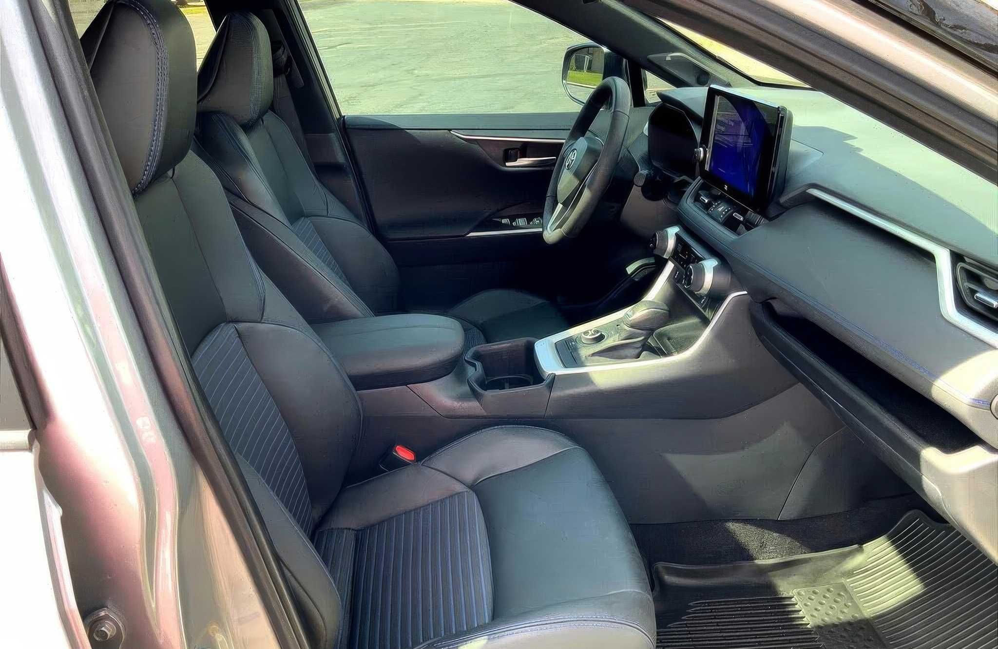 2023 Toyota RAV4 Hybrid XSE