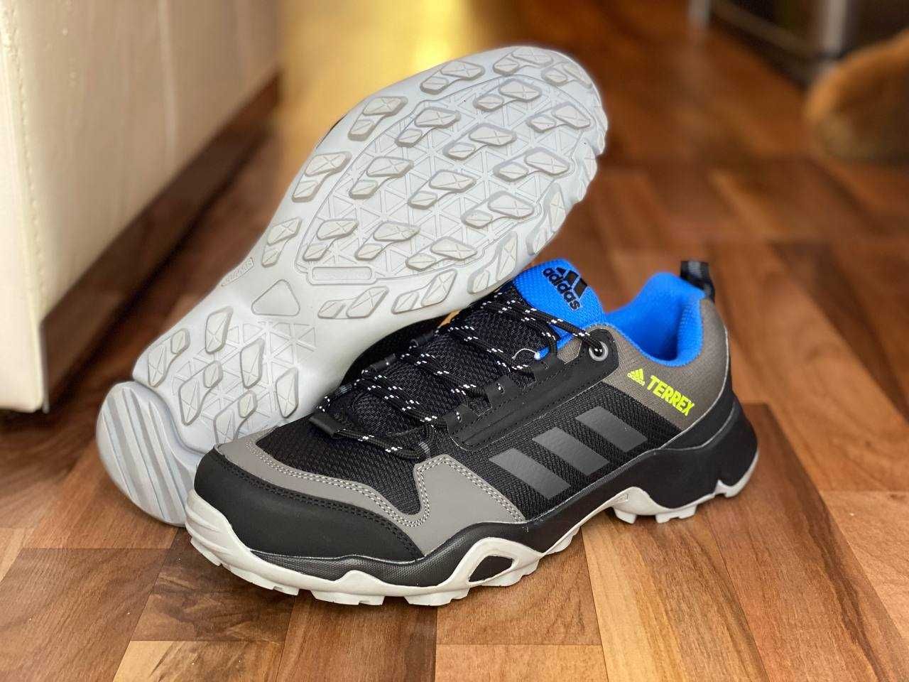 Кроссовки ADIDAS Terrex.