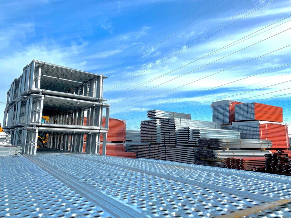 Rusztowanie elewacyjne fasadowe Plettac 10,5x15m NOWE 158m2