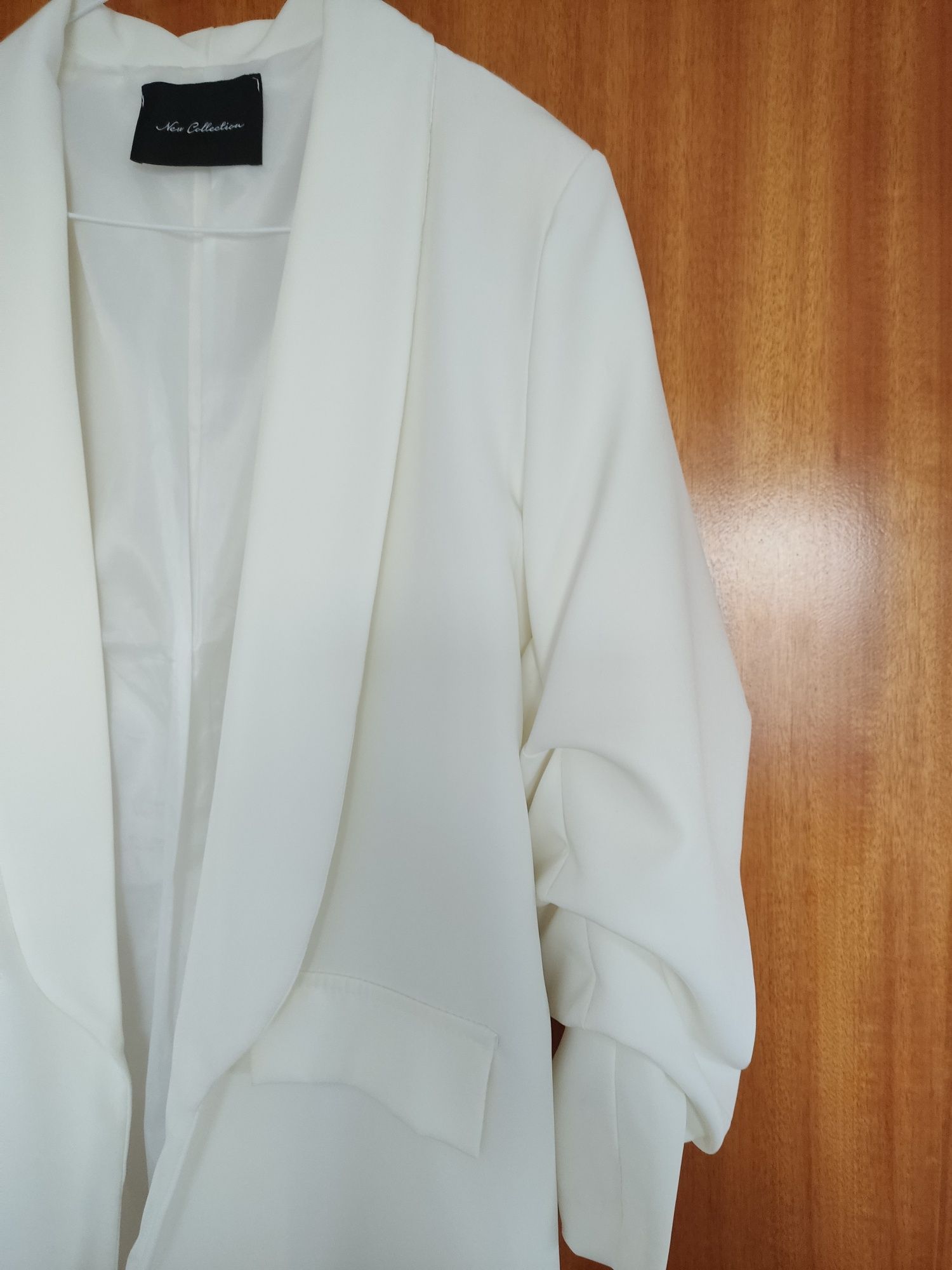 Blazer branco Novo!