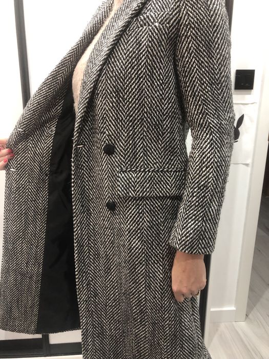 Płaszcz zimowy w jodełkę