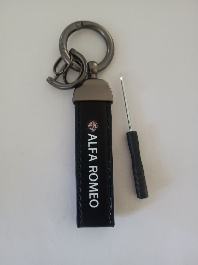 Alfa Romeo brelok breloczek prezent walentynki