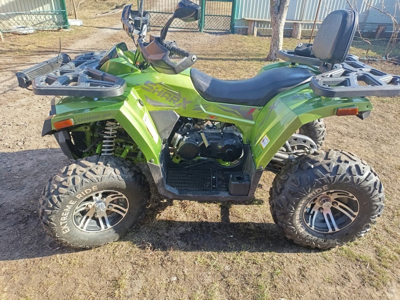 Продам квадрик Shark200