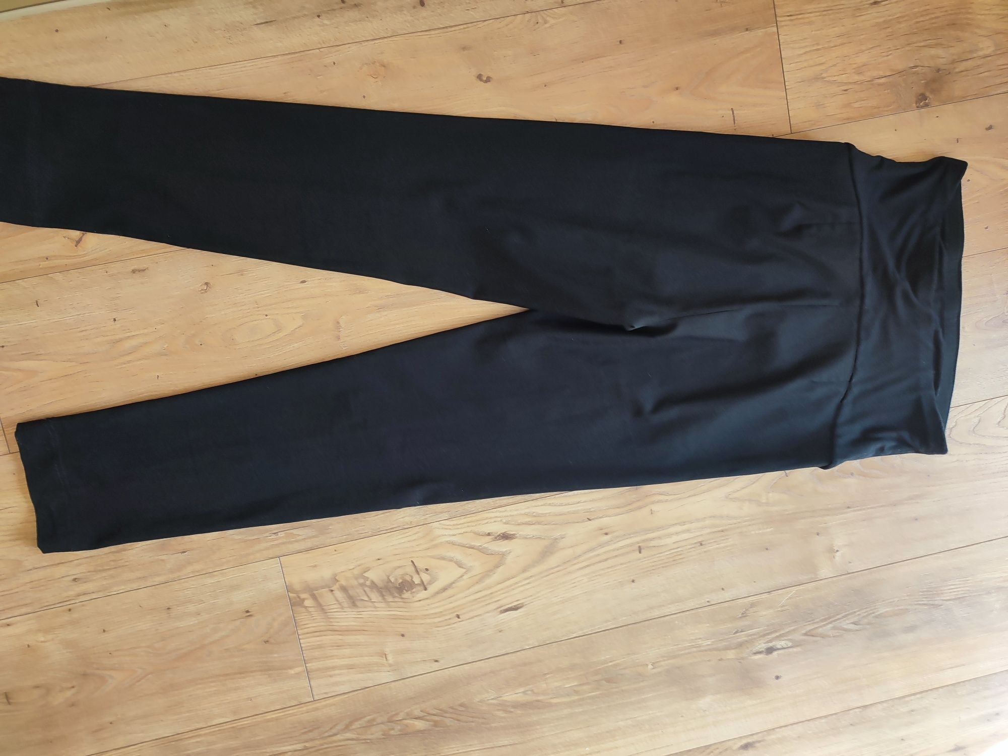Eleganckie czarne materiałowe spodnie ciążowe C&A
