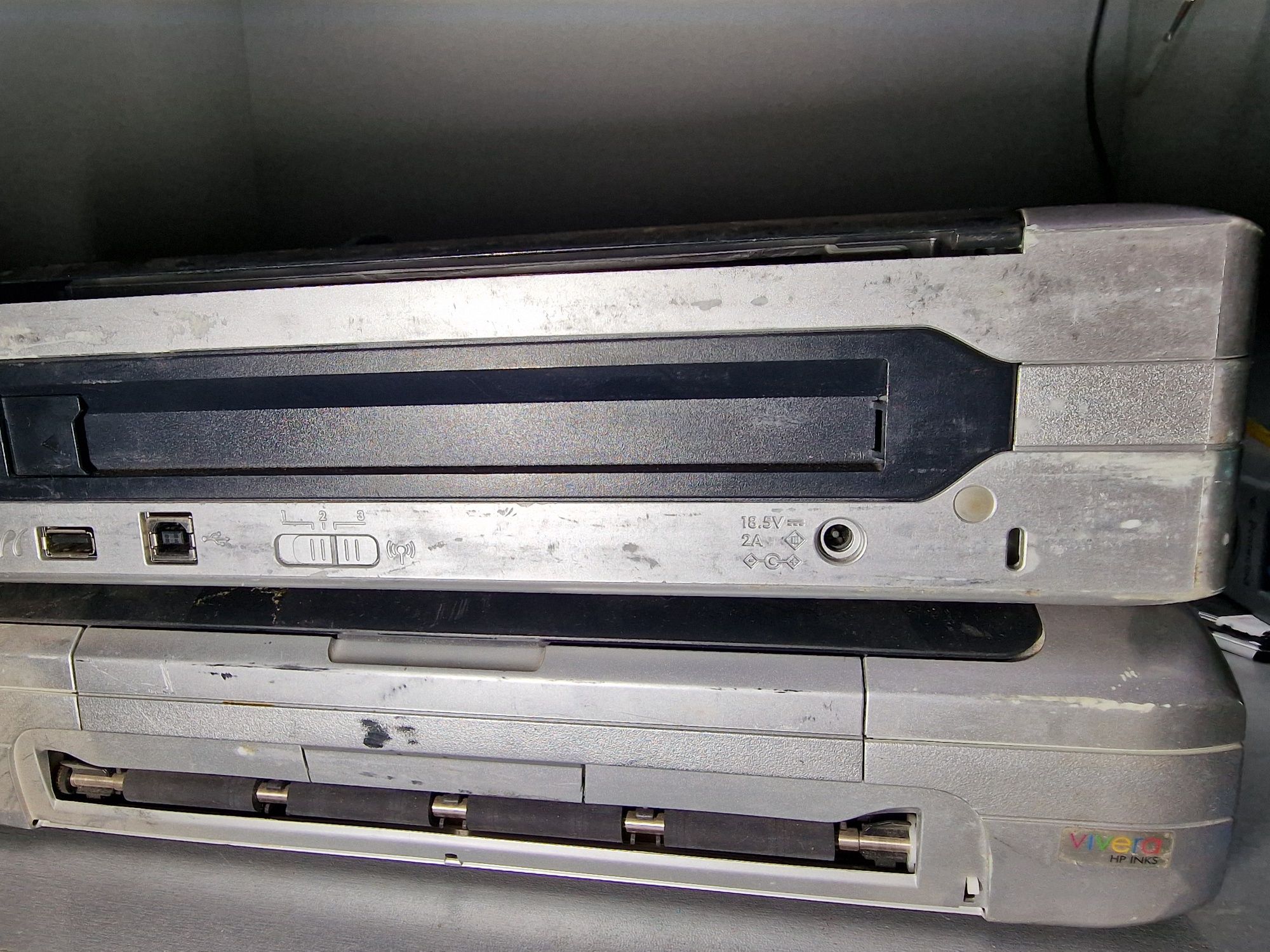 Принтер HP Deskjet 460cb Mobile Printer