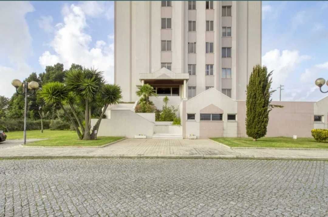 Alugo Apartamento Luxo