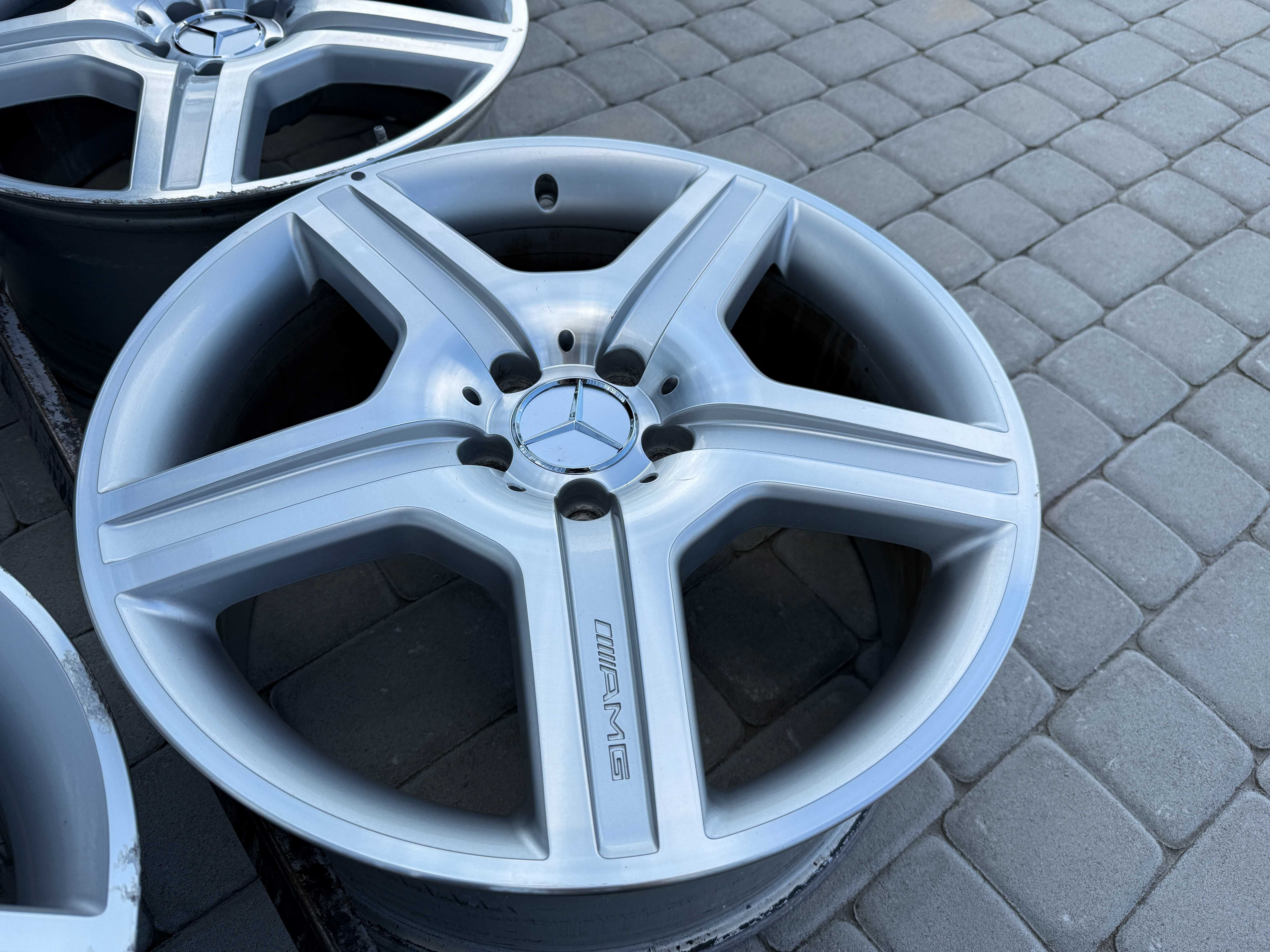 Диски Mercedes R19 5x112 8,5J ET43 S class W221 CL C216 AMG