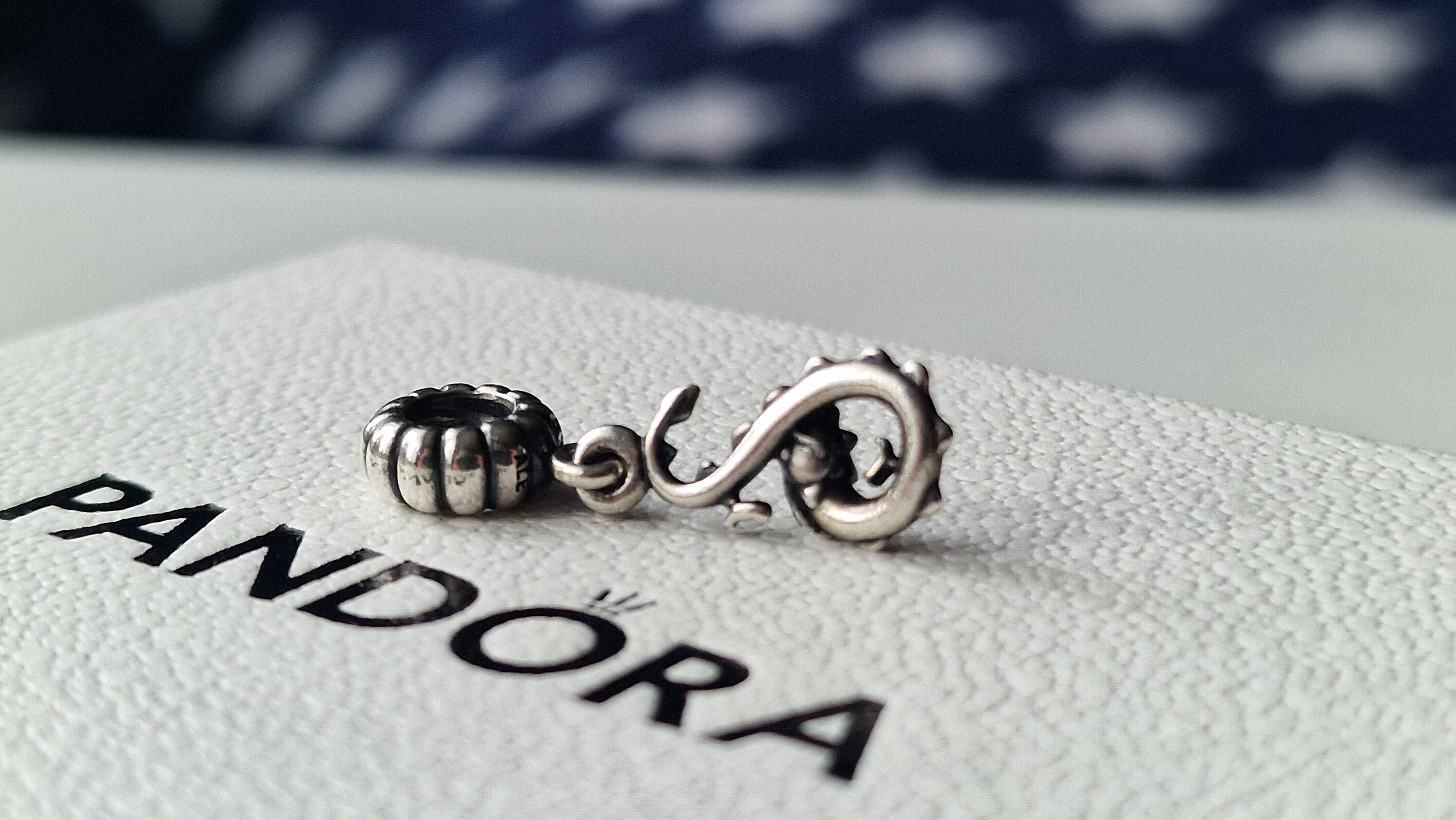 Pandora charms zodiak smok