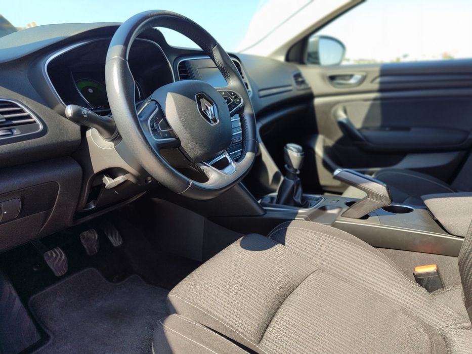 Renault Megane sport tourer 1.5 dci blue intense