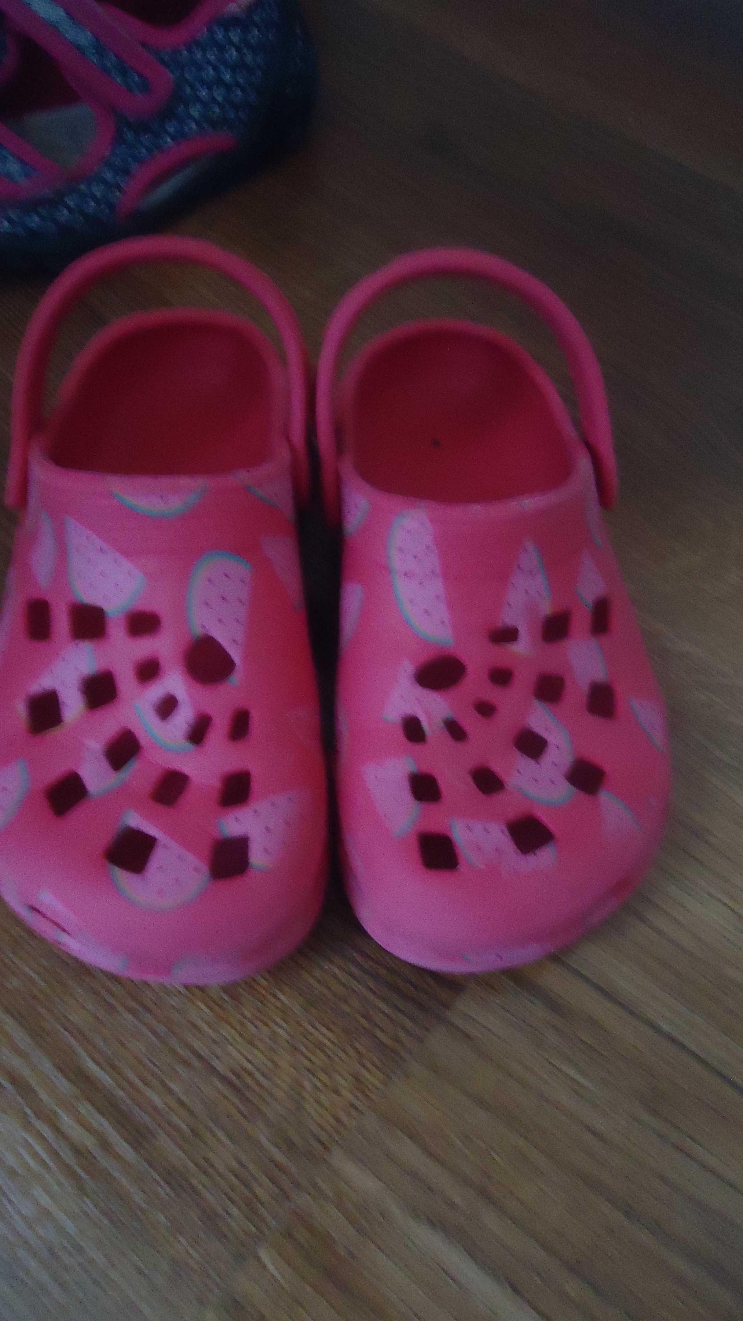 2szt/13zł r.25 crocsy w arbuzy sandałki RENBUT kapcie klapki crocs