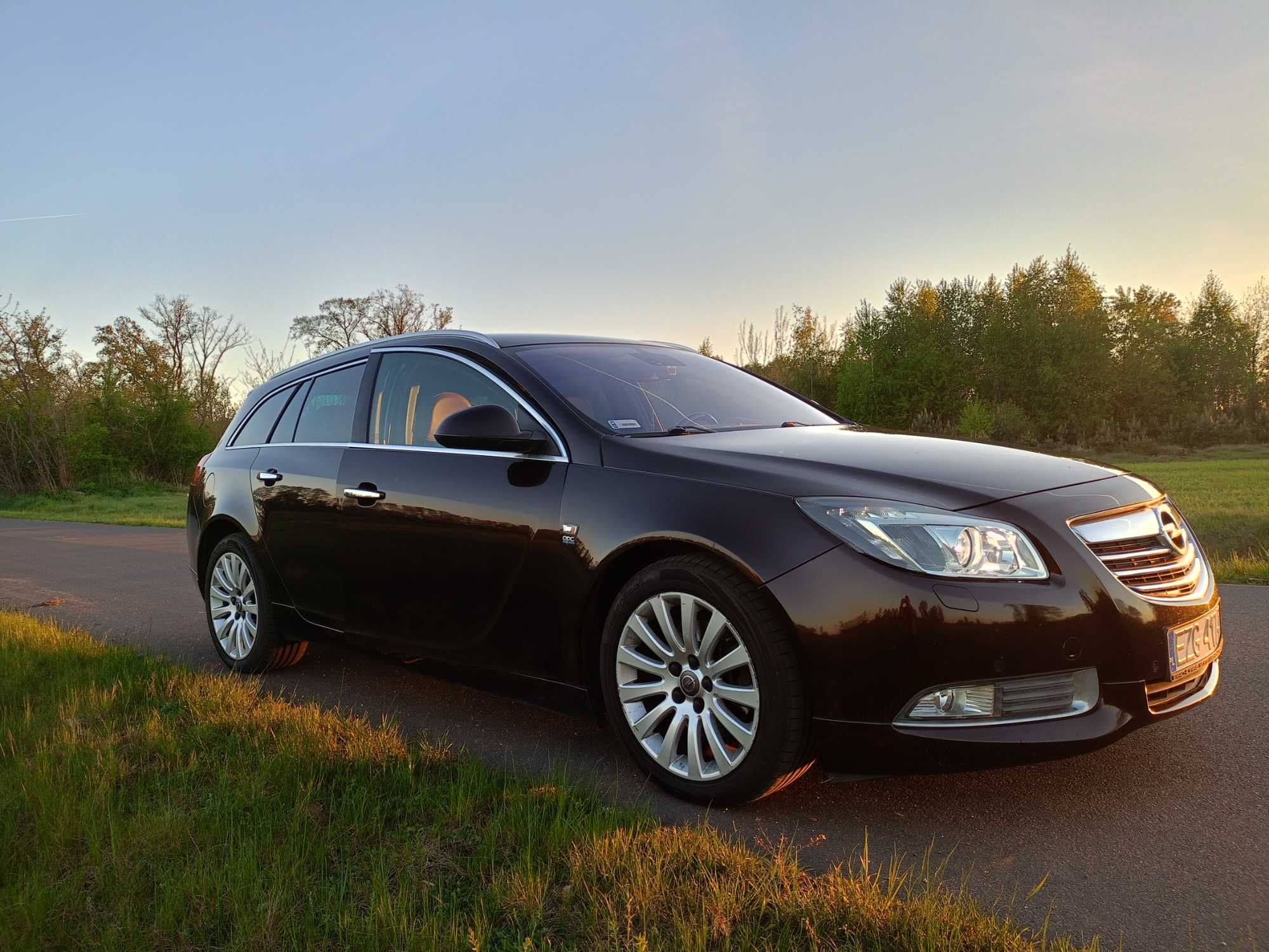 Opel Insignia kombi 2.0 CDTI automat wersja OPC z 2011r.