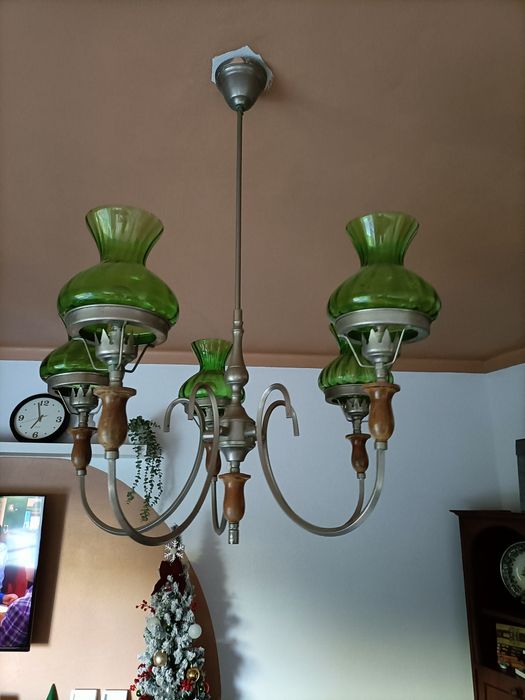 Candeeiros em bom estado