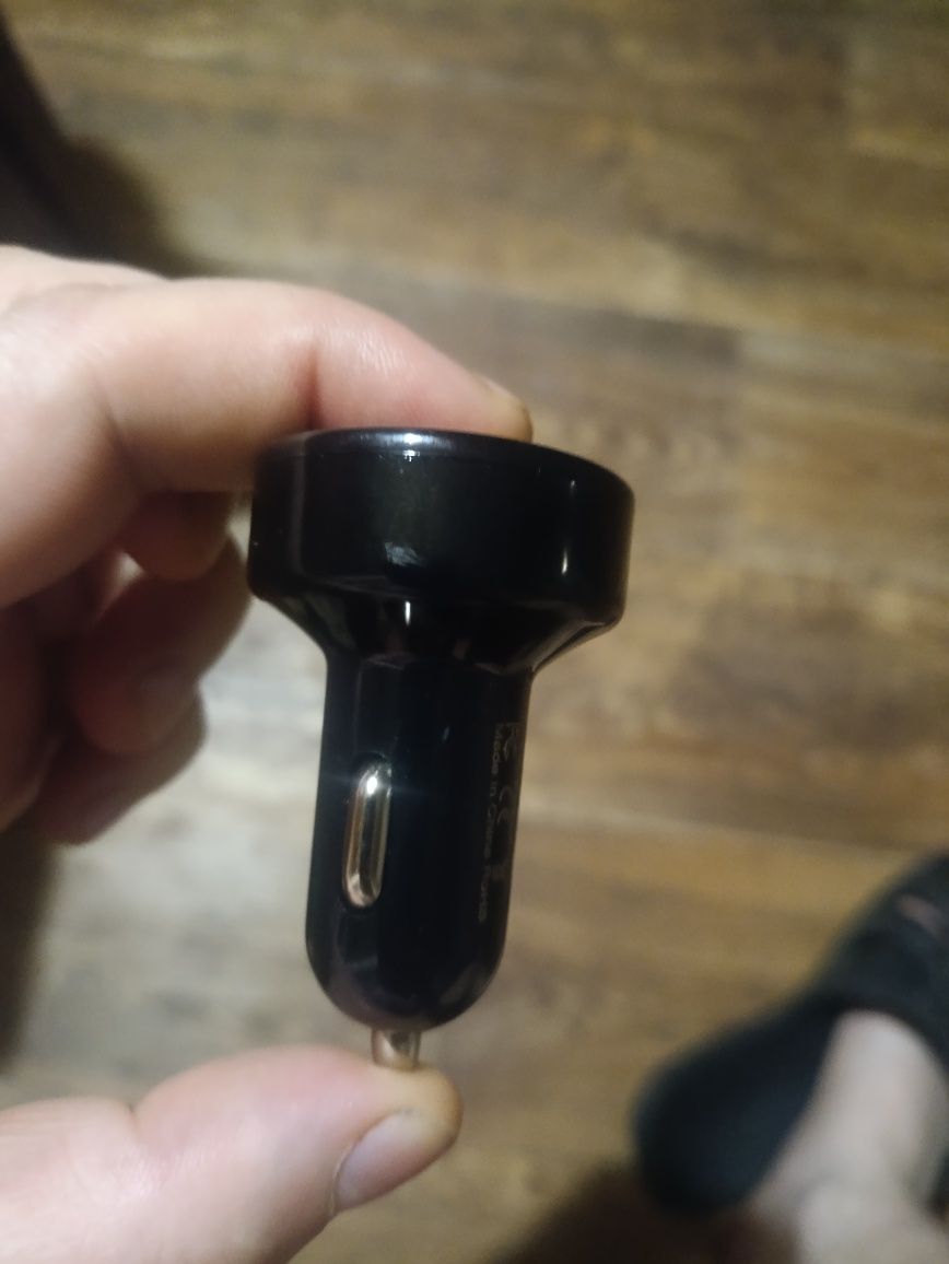 Автозарядка Usb Автомобильное Зарядное В Прикуриватель Вольтметр 4 USB