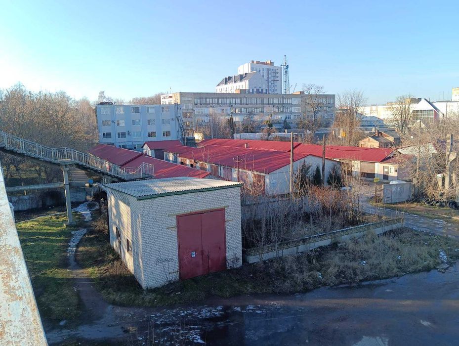 Здам  в оренду гараж цегляний,   м.Рівне в. Дорошенка, біля  Хатки