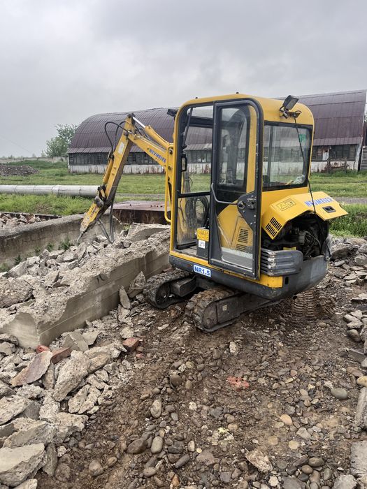 Мініекскаватор гідромолот