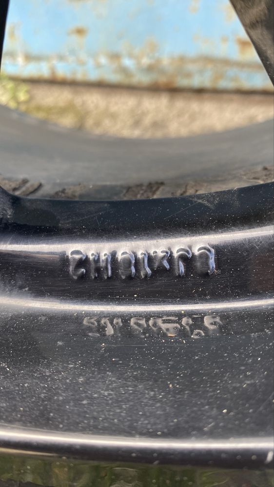 Оригінальні диски BBS R18 з літньою гумою Continental