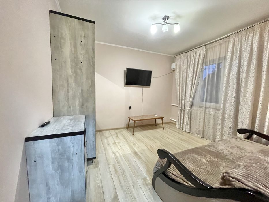 Оренда 1/2 будинку