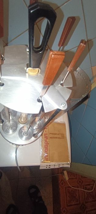 Электрошашлычница