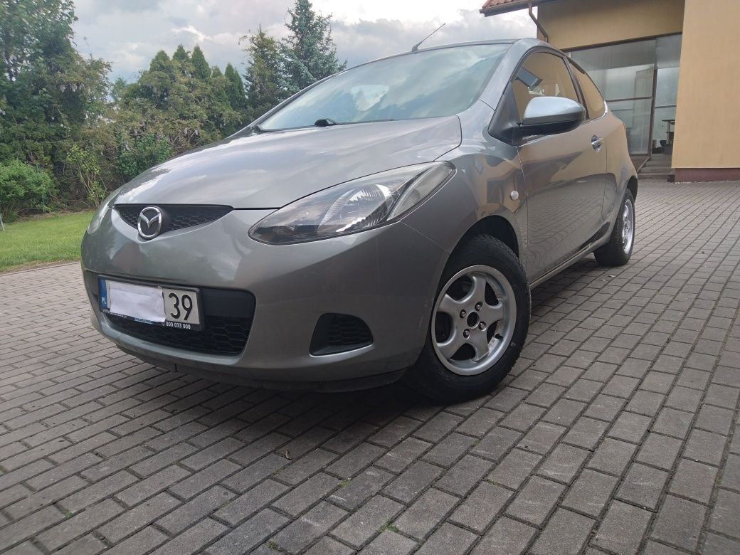 Mazda 2 1,3 benzyna,ładna bez korozji,klima,centralny zamek,alu 09r