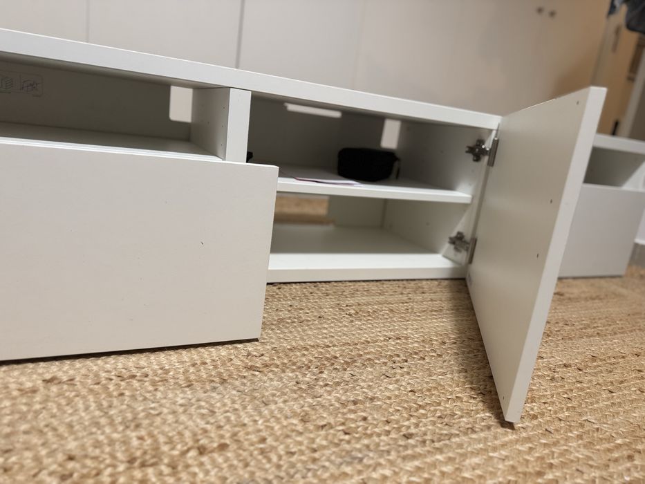 Movel de TV modelo Bestå 1.80m