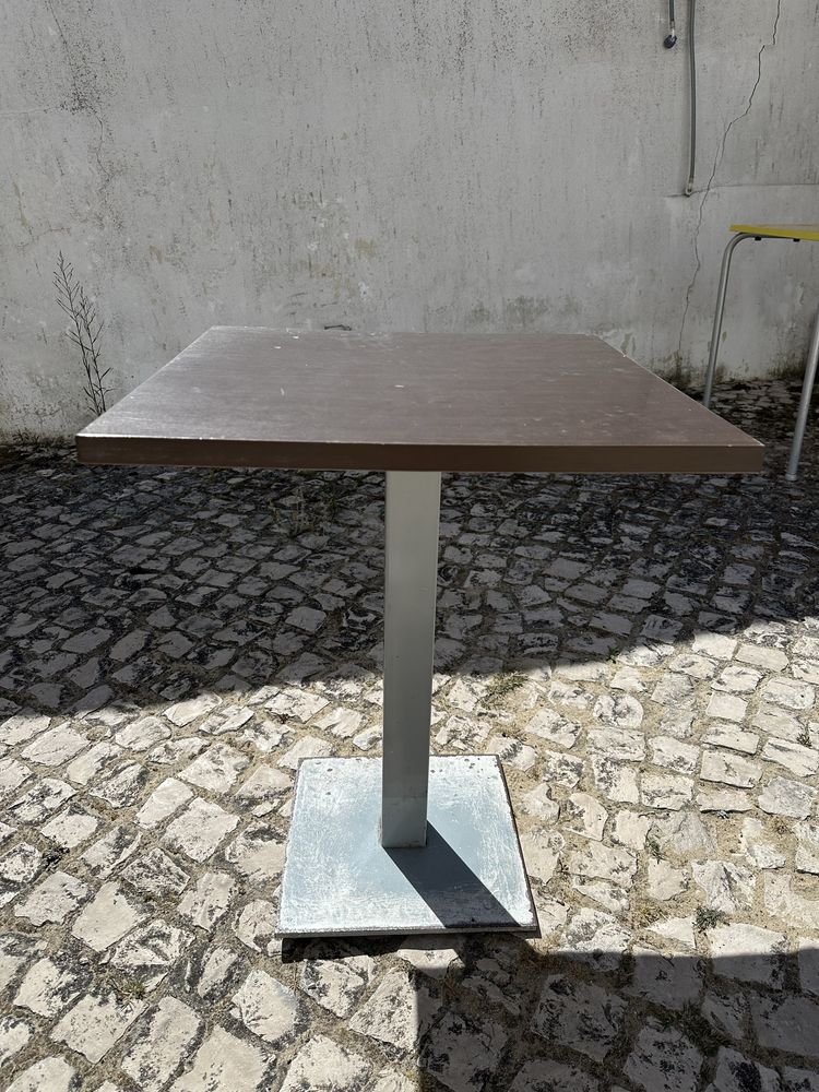 Mesa de cozinha 60x60