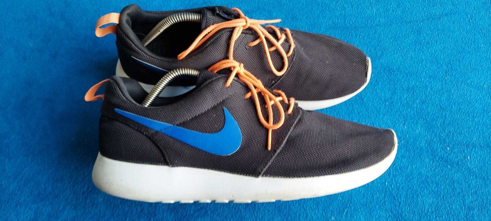 Кросівки Nike Roshe Run Black/Game Royal 511881-041 розмір 44