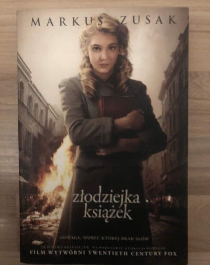 Złodziejka książek M. Zusak