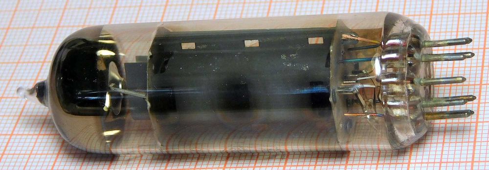 Lampa elektronowa, Tetroda 6P14P Radziecka [45]