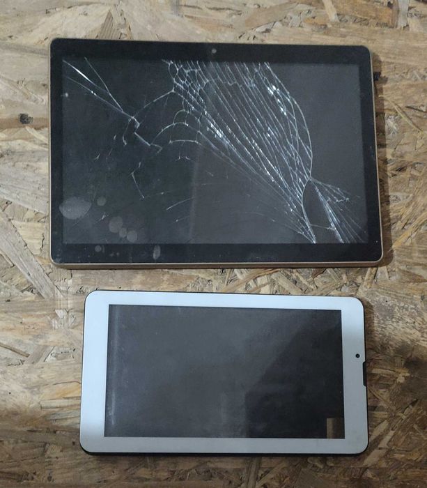 Запчасти мобильных телефонов,планшетов.