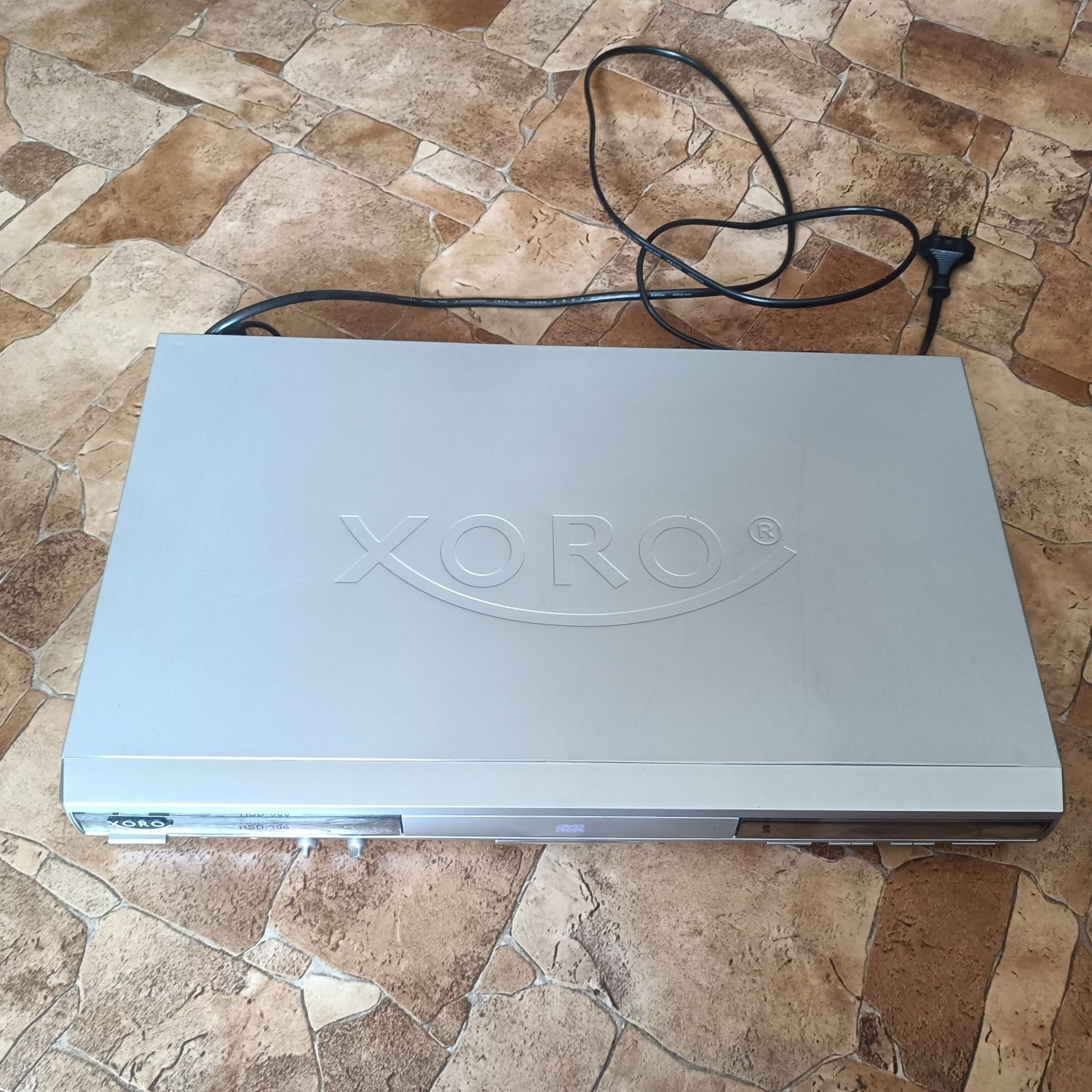 Odtwarzacz DVD Xoro HSD 306