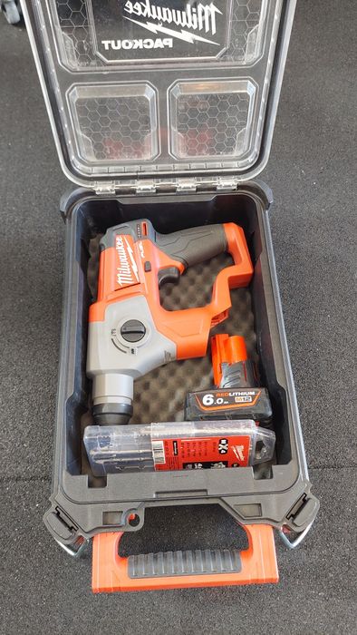 Młotowiertarka Milwaukee M12 CH-0 SDS Plus