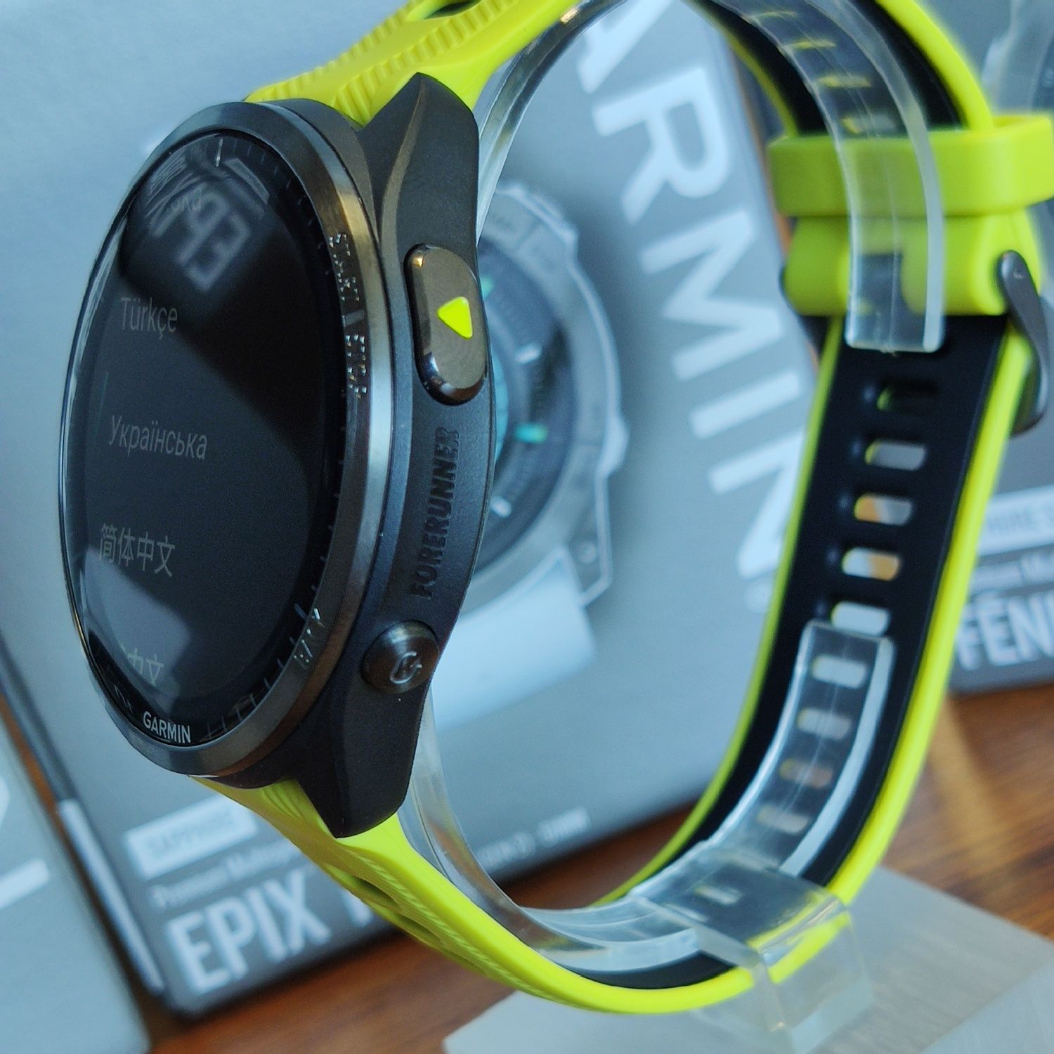 Garmin Forerunner 965 DLC Titanium Bezel 010-02809-12