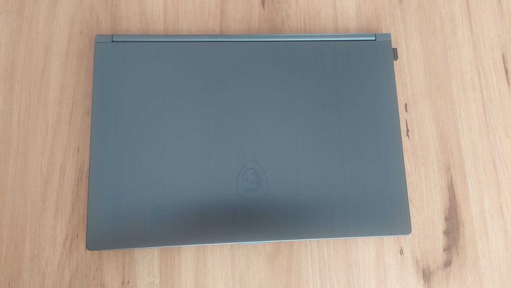 Portátil MSI Modern 14 [i7-10510U, 16GB DDR4, 1TB, GeForce MX330/2GB]