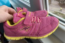 Кросівки для дівчинки KangaRoos 32р