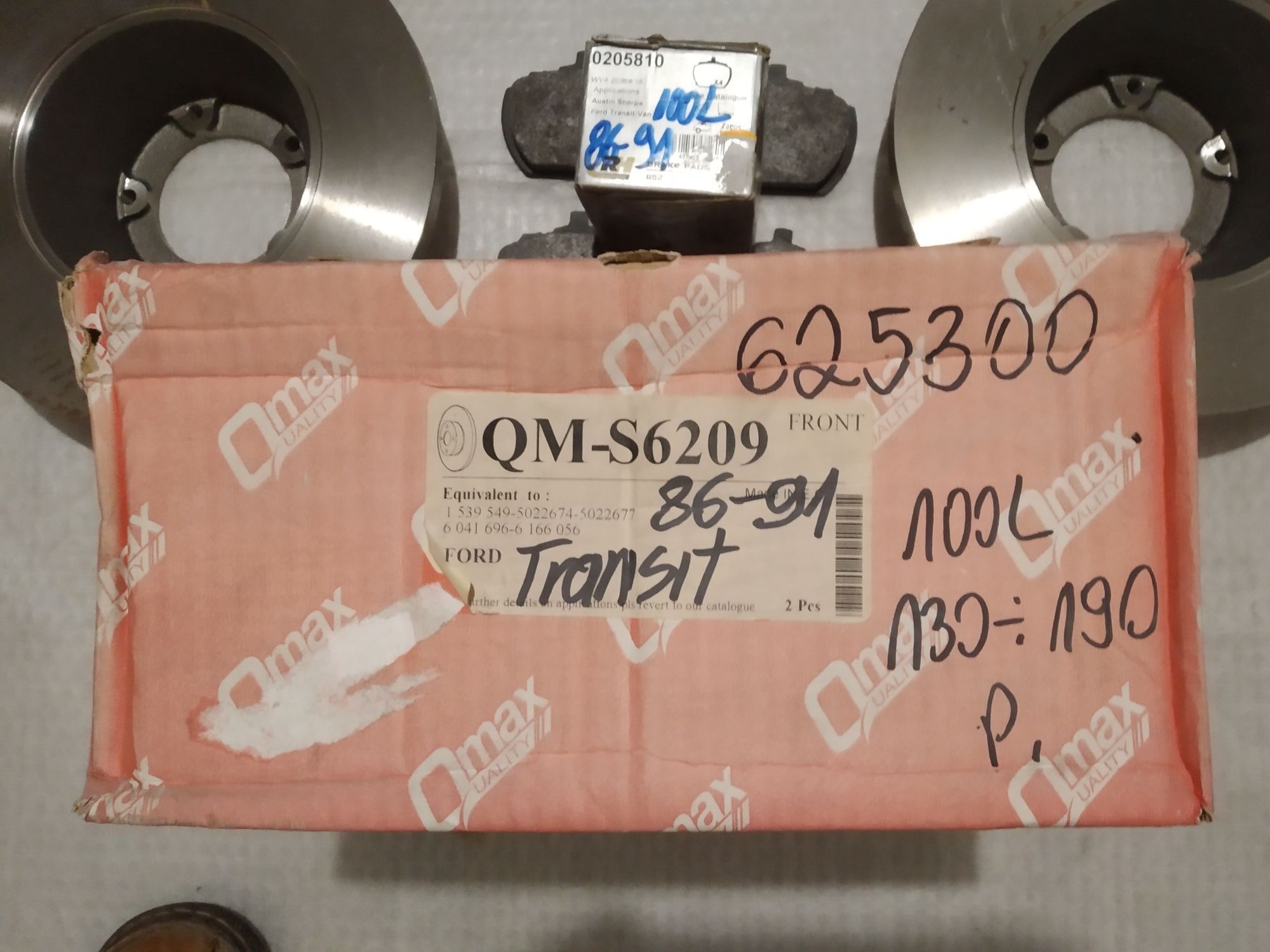 Komplet tarcz hamulcowych i klocków do Transita  1986-92 model  100L,