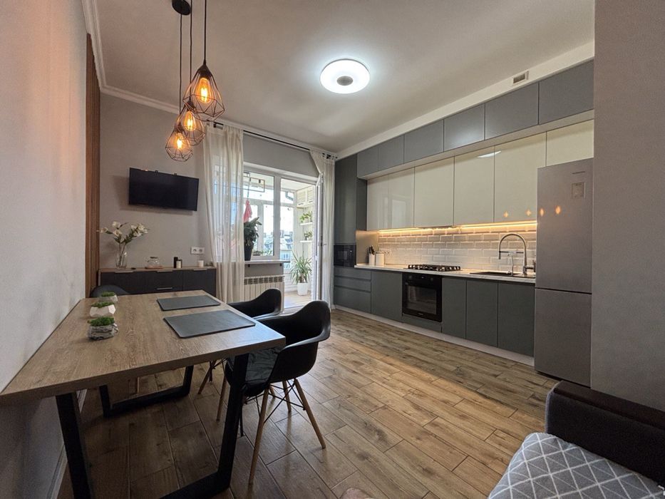 Продаж 2 кім квартири