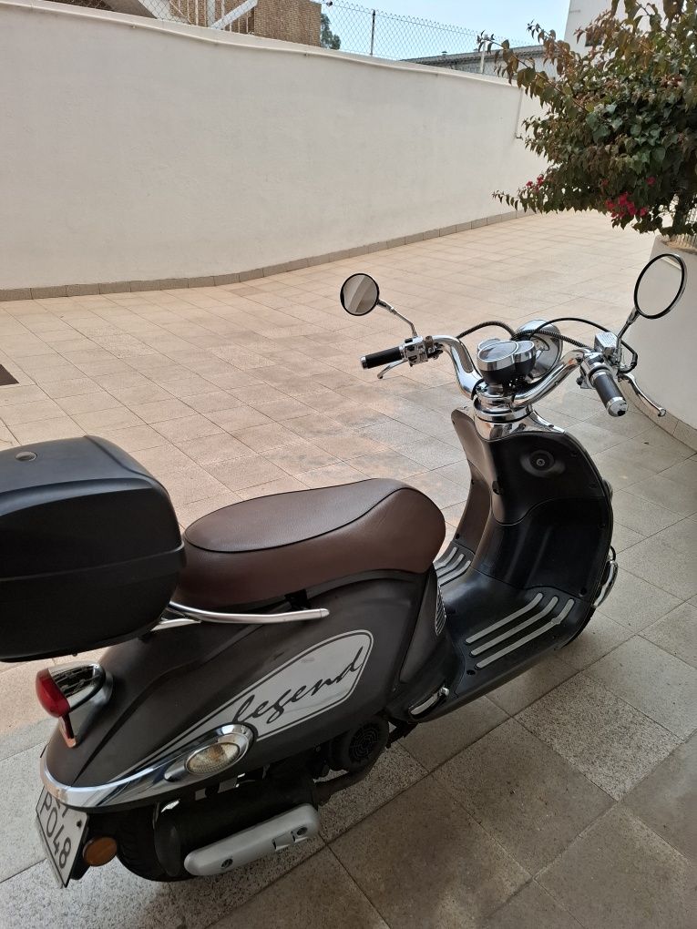Moto sucter Zenn