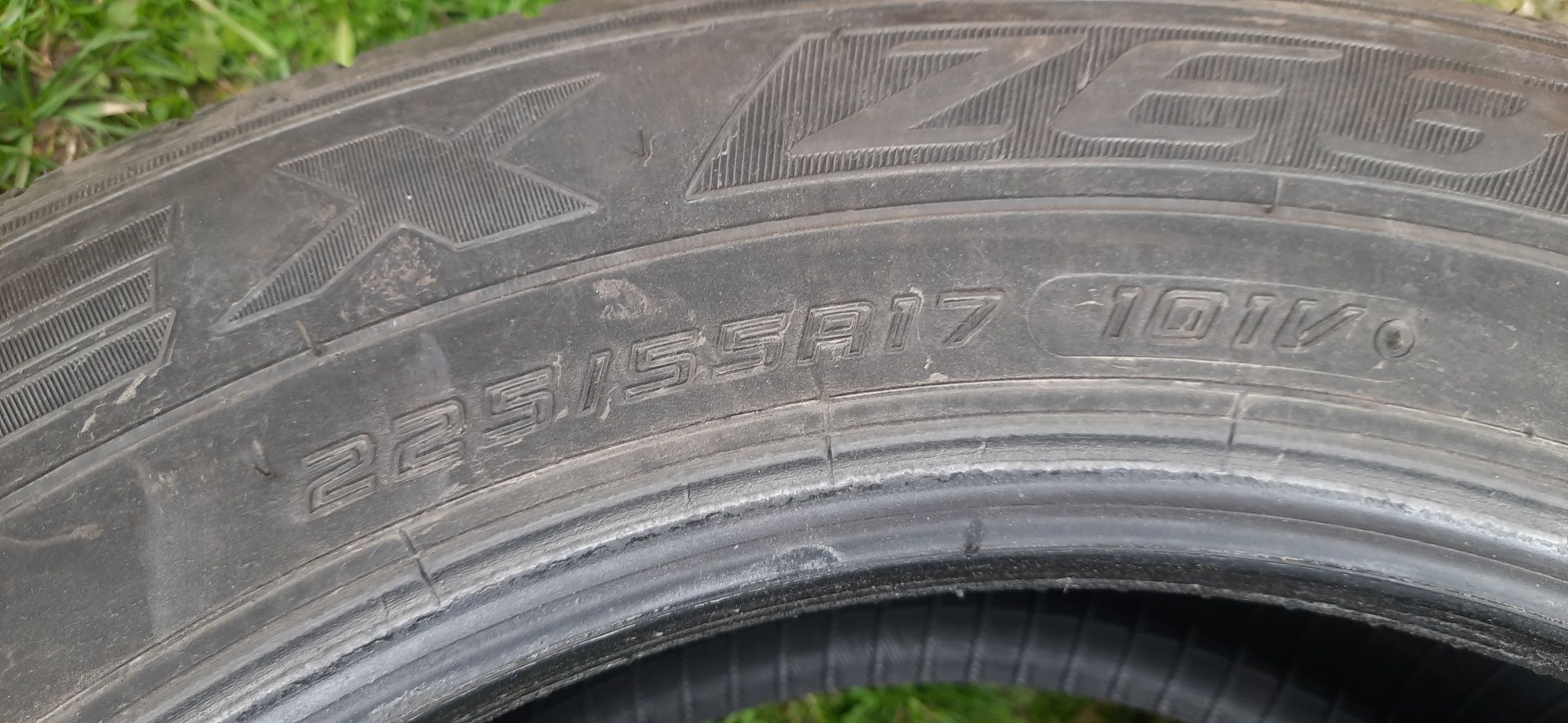 Opony letnie Falken 225/55 r17 z 2020 roku