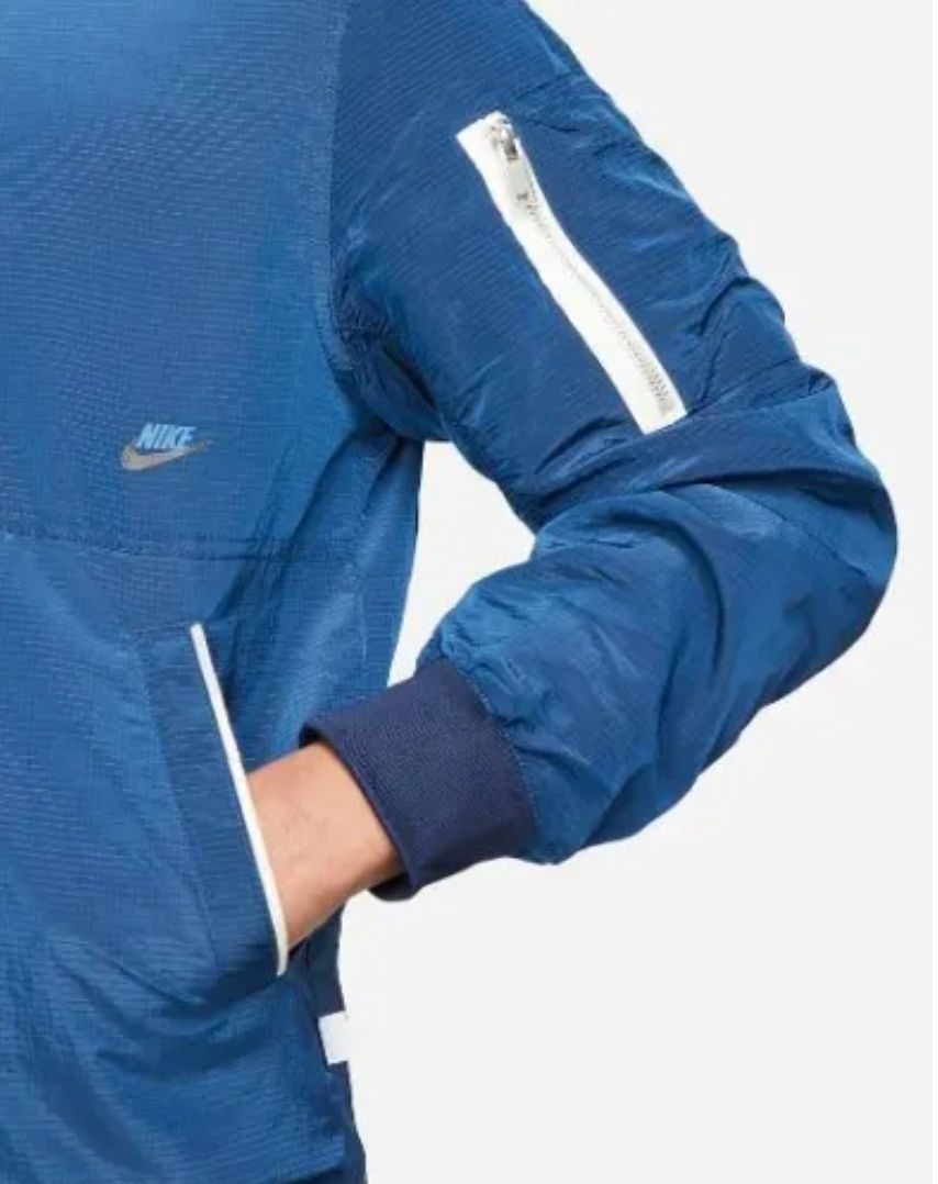 Куртка бомбер Nike Ess Lined Bomber новий