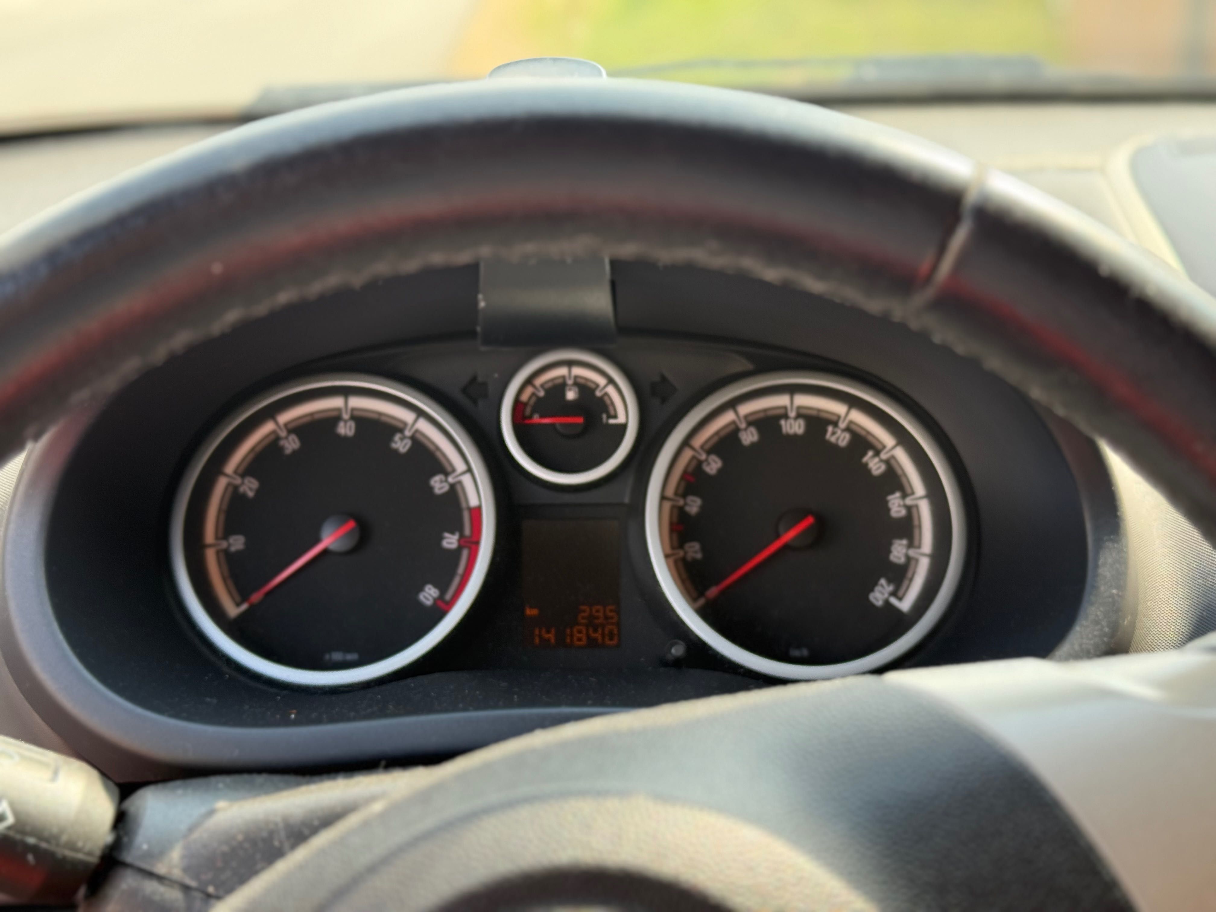 Opel Corsa Cosmo 1.0 z gazem klimatyzacja