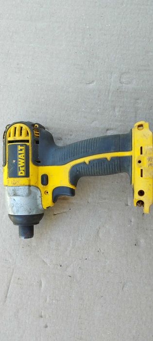 Тушки імпакт DeWalt DC756 825 iehe,jrhen