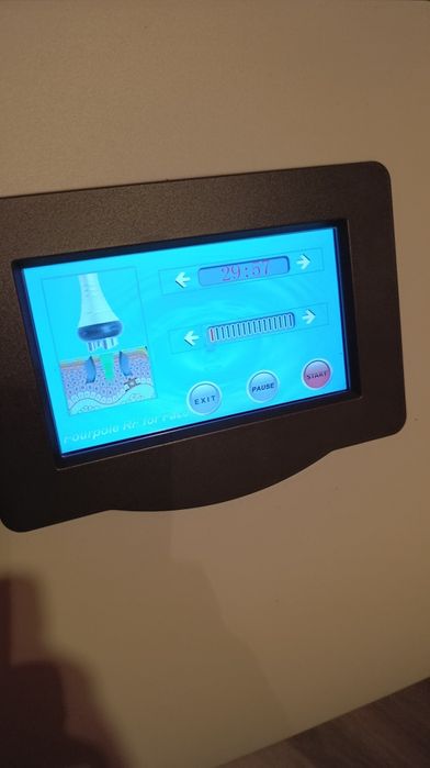 Косметологический комбайн:  аппарат кавитации, RF-лифтинга, вакуум