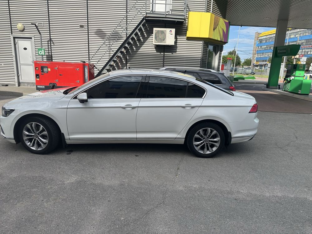 PASSAT B8 2021 Повний привід