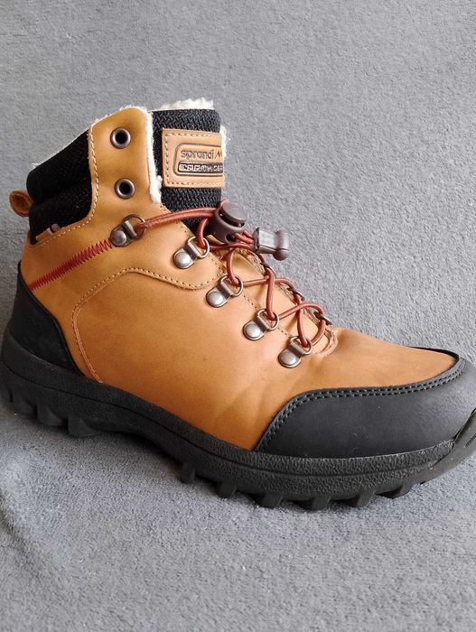 SPRANDI. Buty jesienno-zimowe.