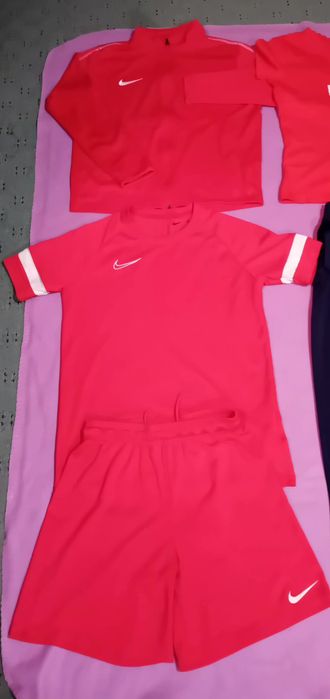 Zestaw sportowy chłopięcy Nike 158