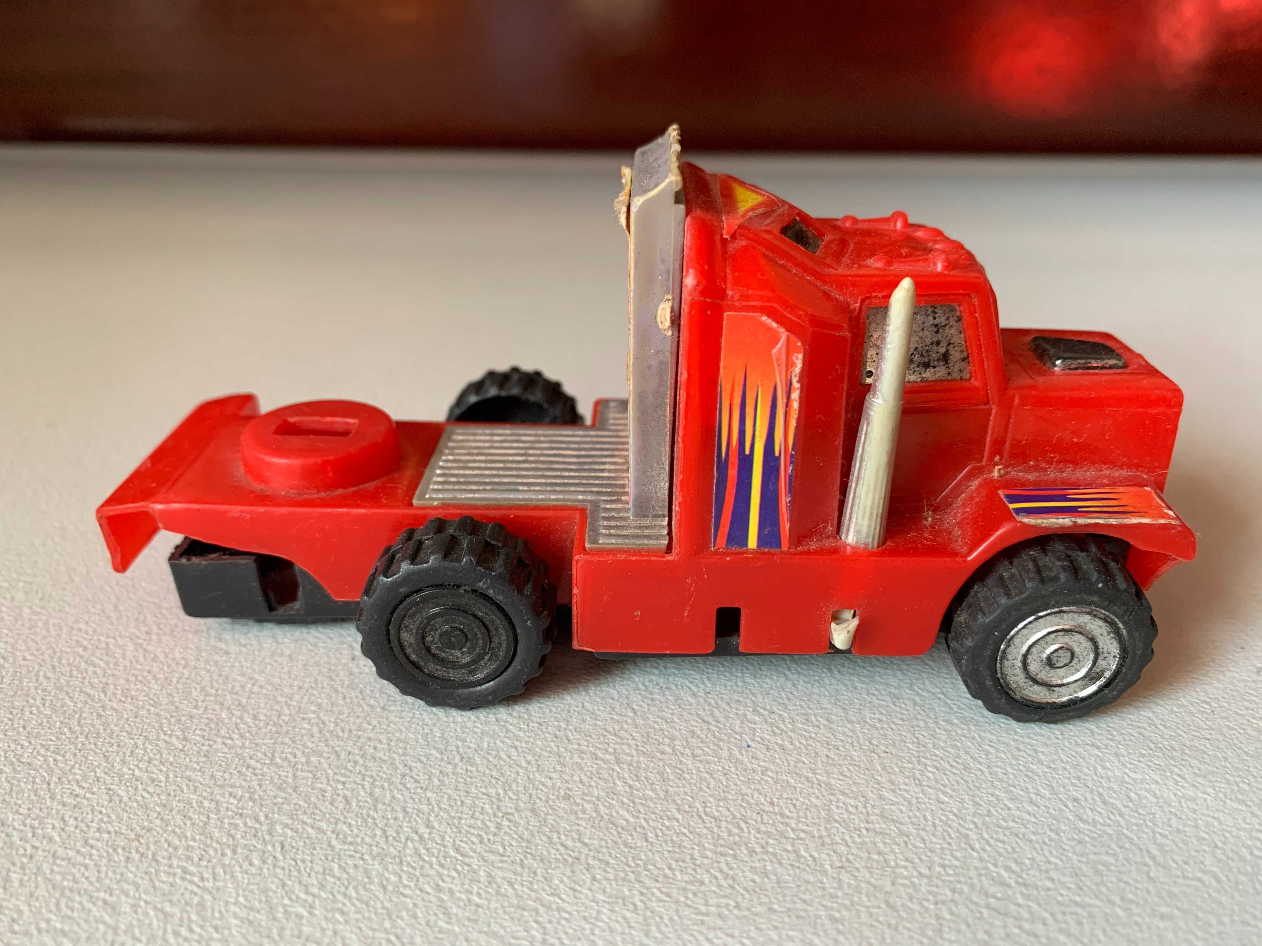 Brinquedo Camião